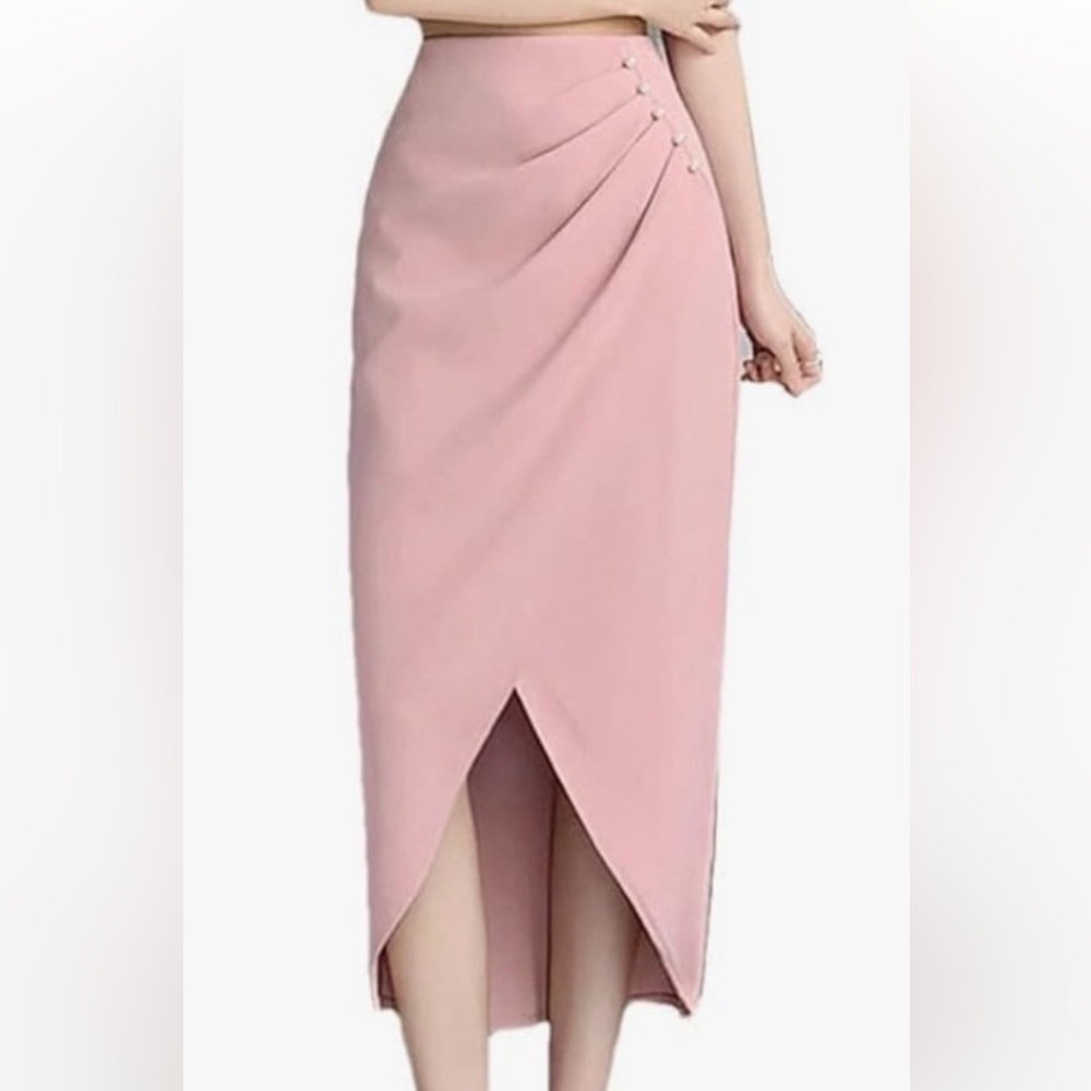 Brand New Pink Pearl-Detailed Skirt